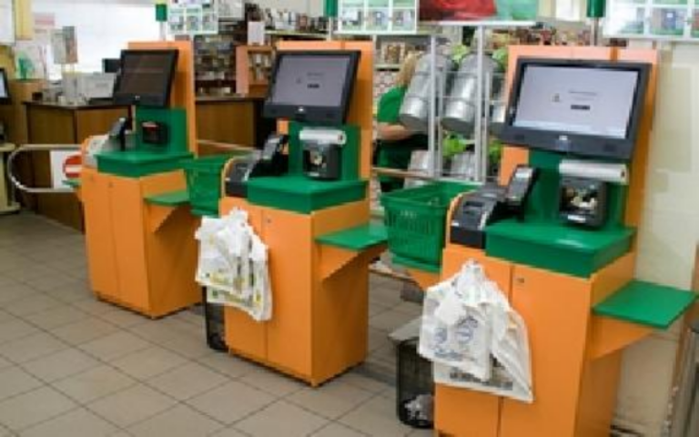 Более 10% покупателей пользуются для оплаты товаров кассами самообслуживания