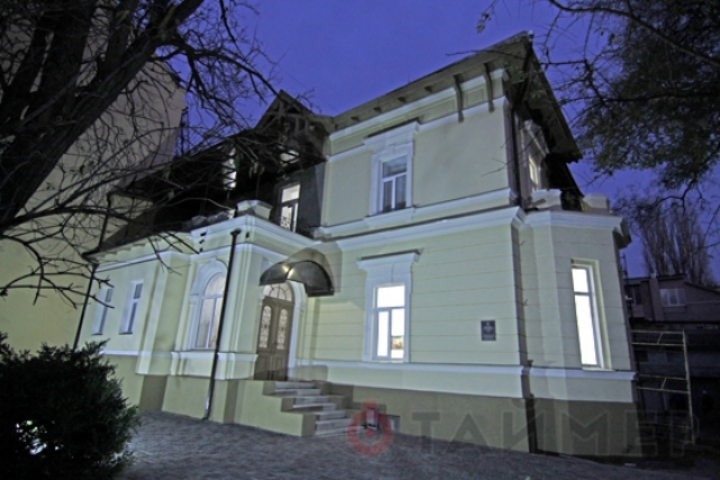 Здание музея современного искусства продадут в частные руки. Фото