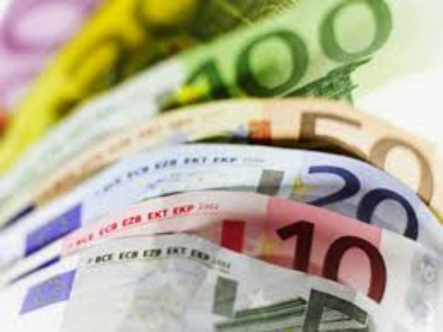 ЕС готов был выделить Украине 20 млрд евро после подписания СА 
