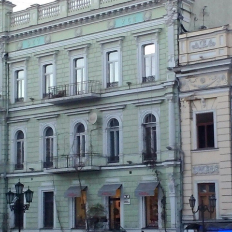 Инициалы Гурвица и Тарпана вернулись на Екатерининскую. Фото