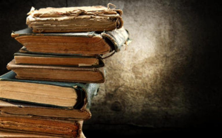 Куда отнести старые книги?