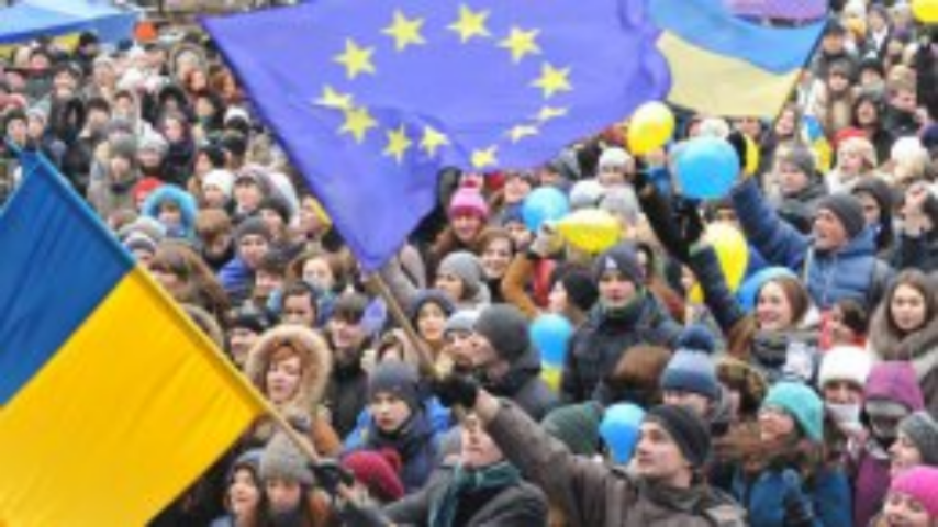 Між двома Євромайданами