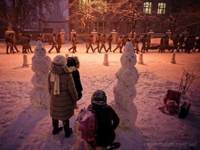 Маневры власти: коллективный Янукович начинает драку