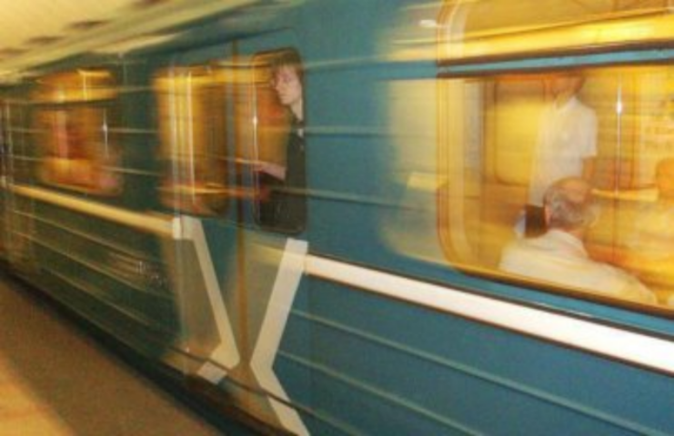 Киевское метро «заминировали третий раз за сутки» 