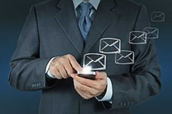 Мобильных операторов будут штрафовать за нежелательные смс