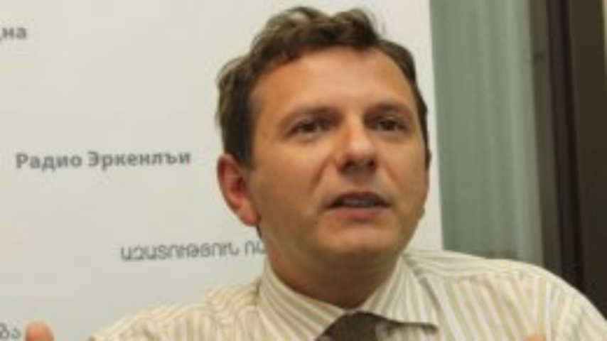 Сокращение ЗВР вызвано выплатой внешних долгов