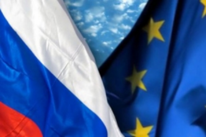 Украина начала игру на два фронта
