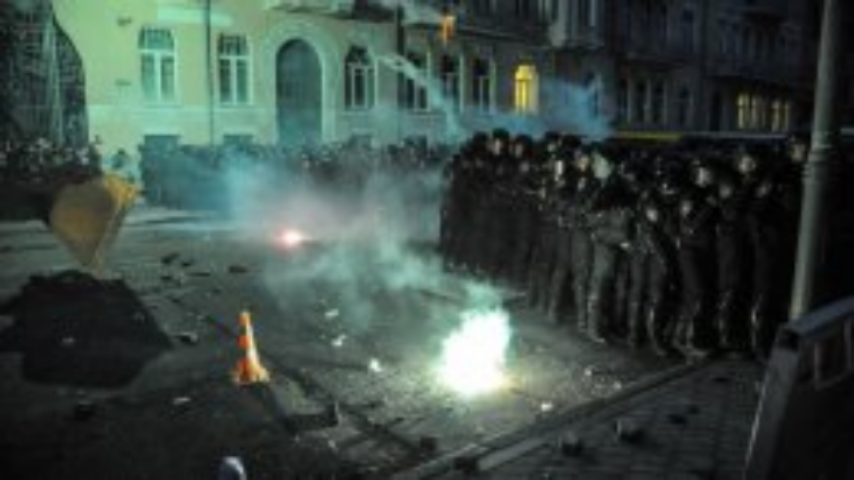 Необходимые условия для введения чрезвычайного положения