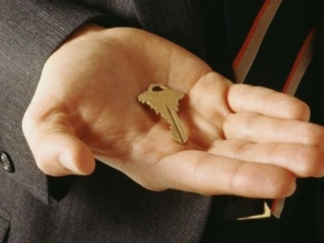 Мошенник сдал квартиру сразу восьмерым киевлянам