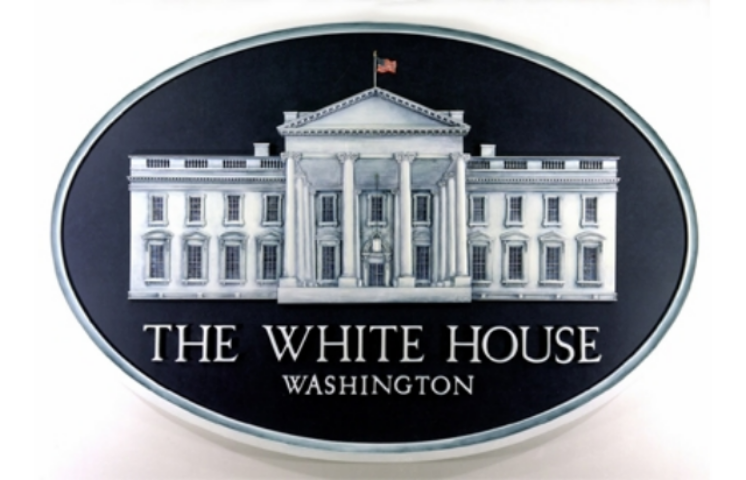 От Белого дома требуют санкций против Януковича