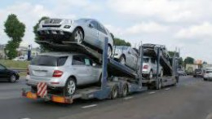 В 2013 году авторынок иномарок упал почти на 3%