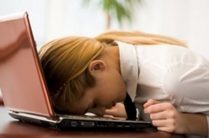 Украинцы в офисах страдают от переработок