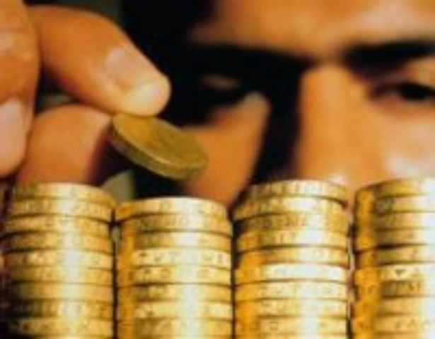 Банк со статусом сберегательного: стоит ли выбирать?