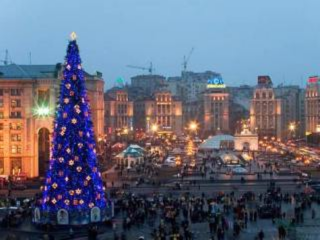 Украинцы собираются увеличить расходы на новогодние и рождественские праздники
