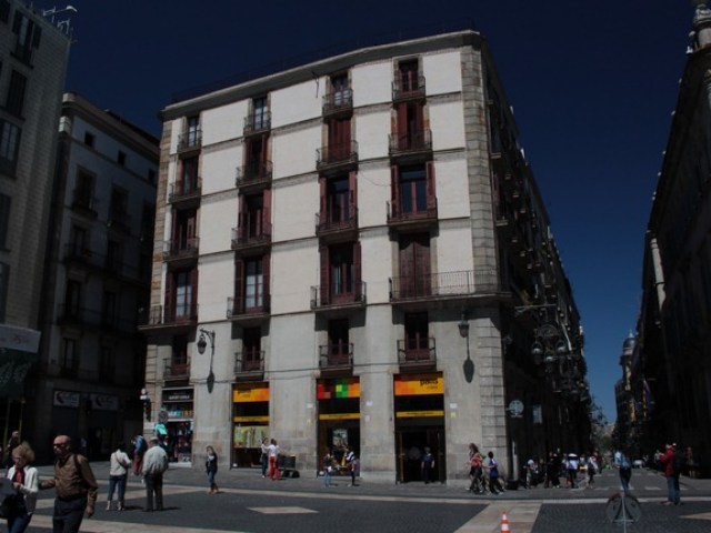 Спад цен на жилье в Испании замедляется