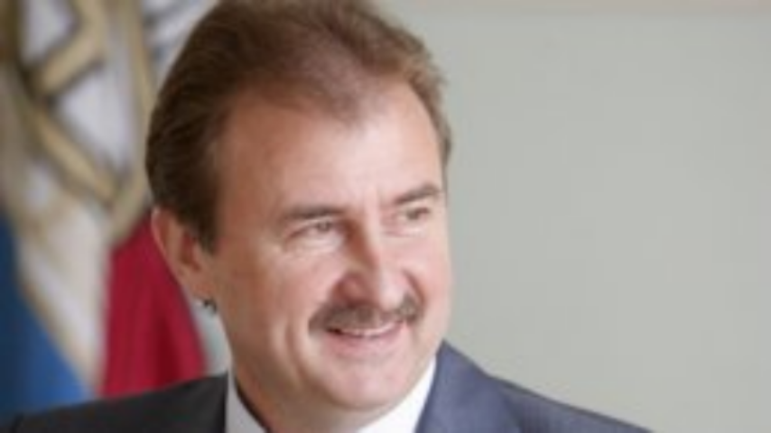 Киев возобновит распродажу земли