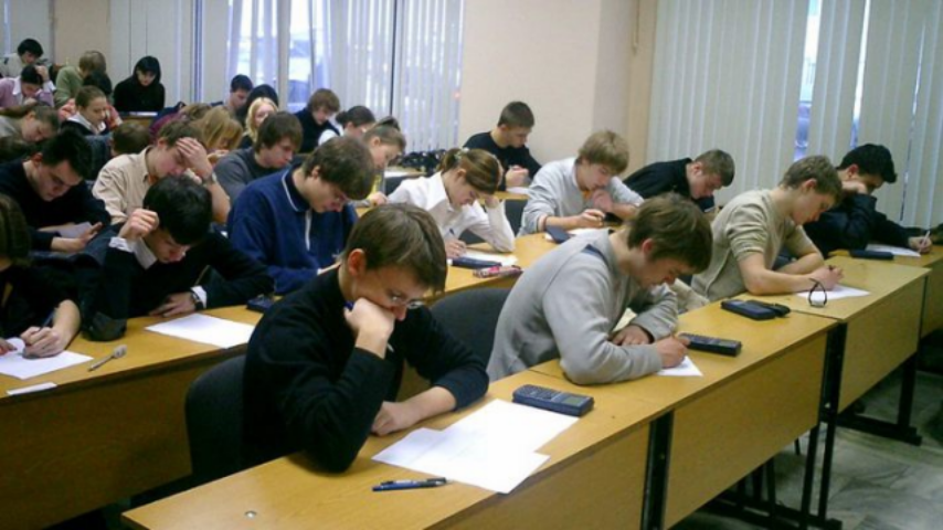 Почему украинцы хотят, чтобы их дети учились за границей?