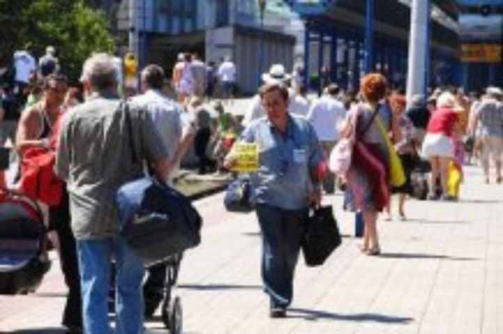 Киевские мошенники умудрились за один день 8 раз сдать в аренду чужую квартиру
	