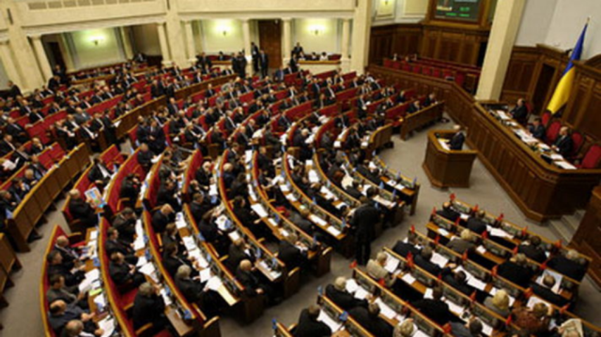 Минимизация парламентских фракций: чем и кому грозит перестройка в ВР?