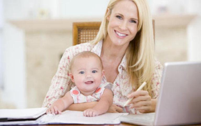 Мама в декрете: отчаянная домохозяйка?