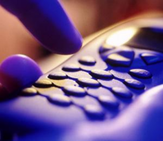 Если прозевать СМС из суда, можно потерять квартиру