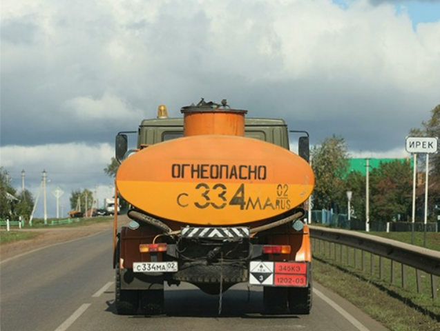 Почему на автозаправках все больше опасного суррогата