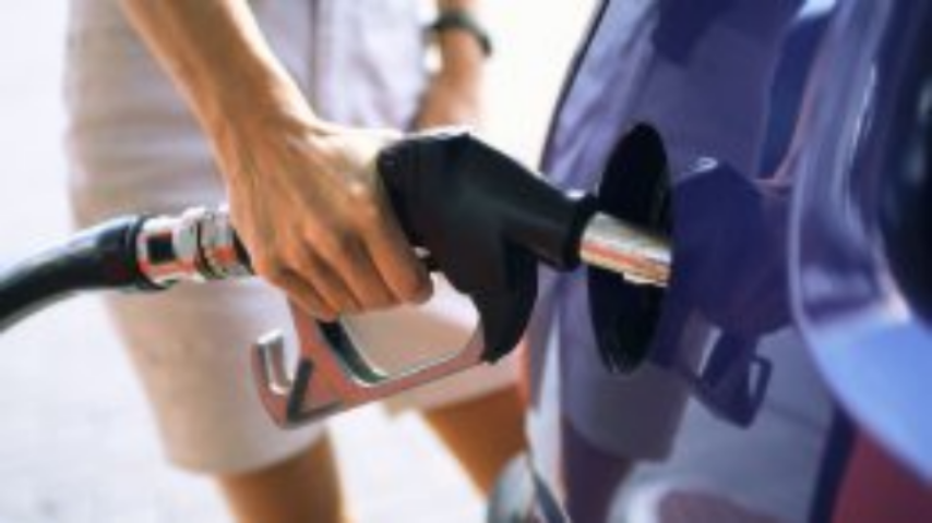 Украинцы в августе сократили потребление бензина на 3%
