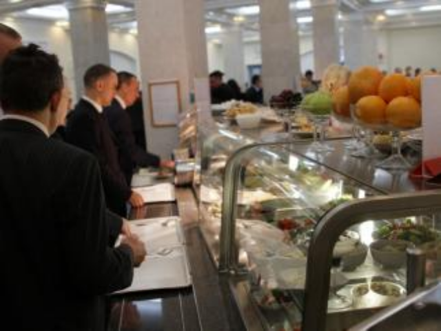 Что в тарелке у украинских политиков
