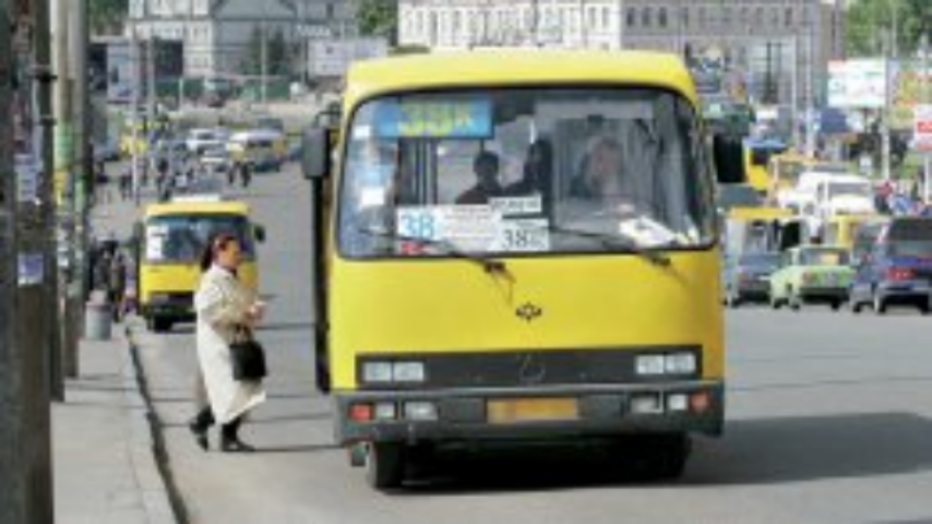 С начала года у пассажирских перевозчиков отобрали почти 2 тыс. лицензий