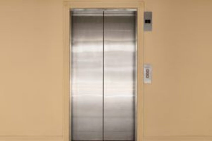 В Харькове хотят приватизировать лифты
