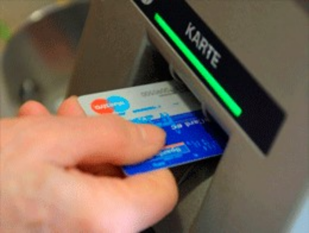 Зарубежные эксперты поддерживают ограничение наличных расчетов в Украине