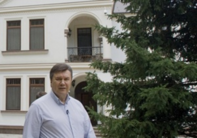 Клюев обещает не повышать Януковичу арендную плату за пользование Межигорьем