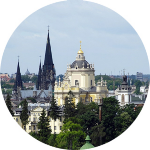 Где остановиться гостям джазового Коктебеля и книжного Львова