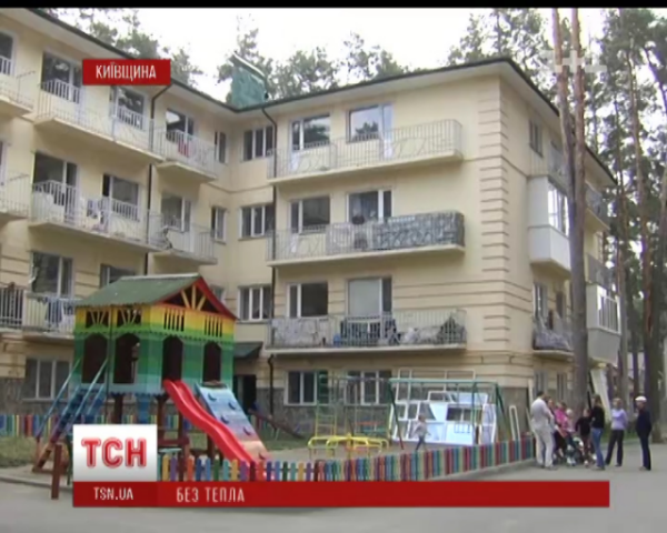 В Ирпене люди 3 года зимуют без тепла и газа по вине застройщика