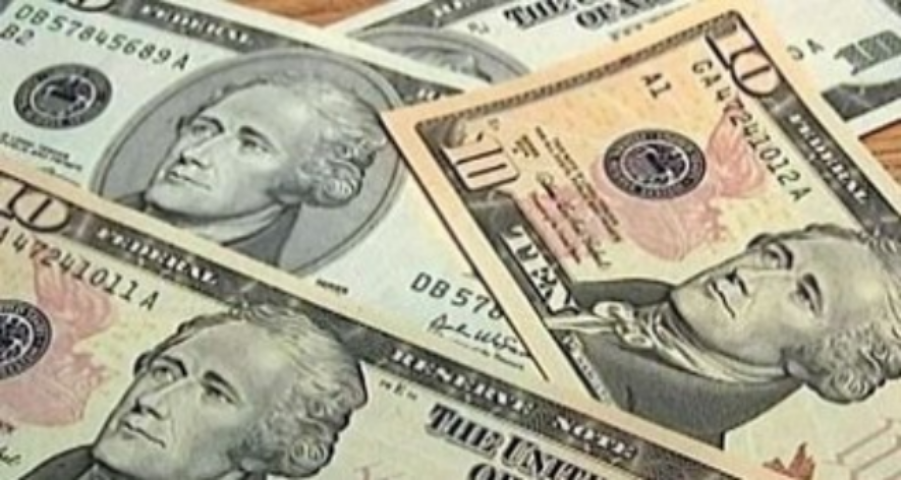 Курс доллара в Украине в конце августа повысится до 8,13-8,15 грн