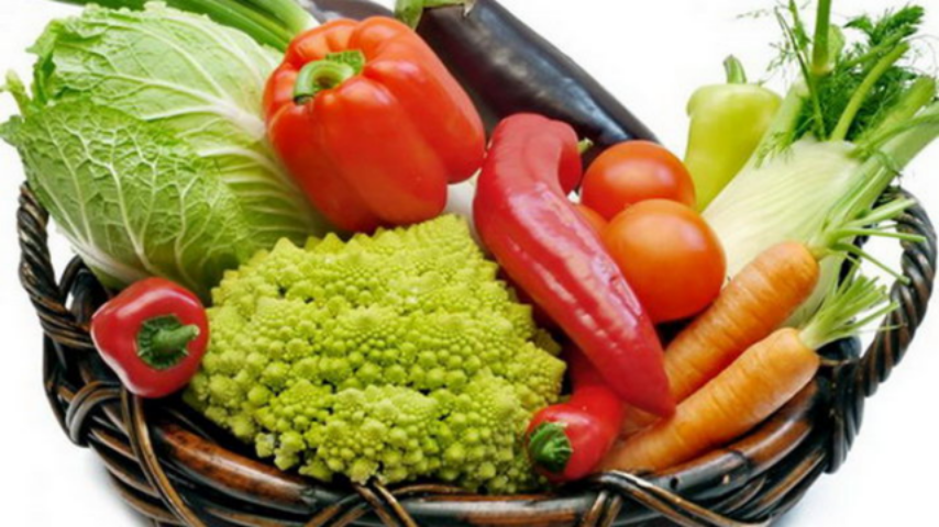 Радужная диета: летние овощи и фрукты для красоты и стройности