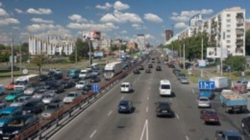Ремонт проспекта Победы в Киеве завершат в конце 2014 года