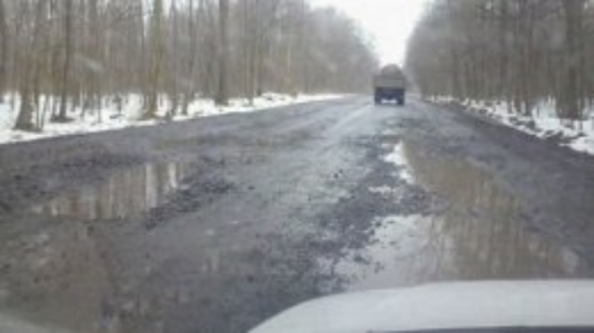 "Укравтодор" разработал снегоотталкивающий асфальт