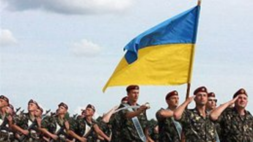 Защищать Украину с оружием в руках готовы менее половины украинцев