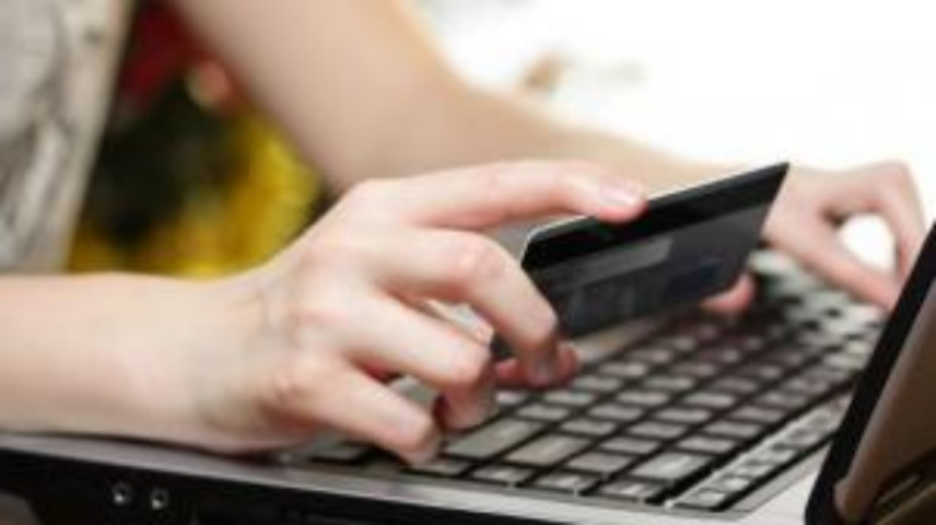 В этом году украинцы стали на 60% чаще покупать через Интернет 