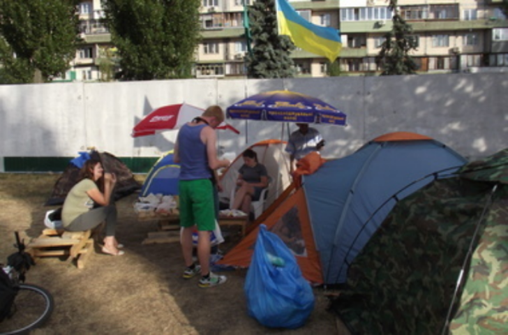 Шпионские и бандитские игры застройщика в Киеве