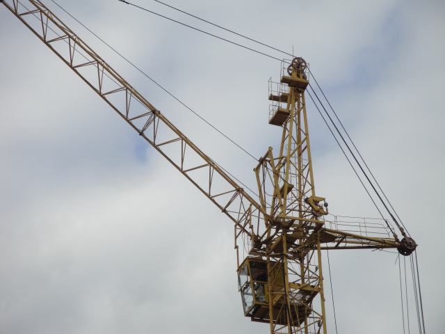 На достройку незавершенного жилья выделили 150 млн грн