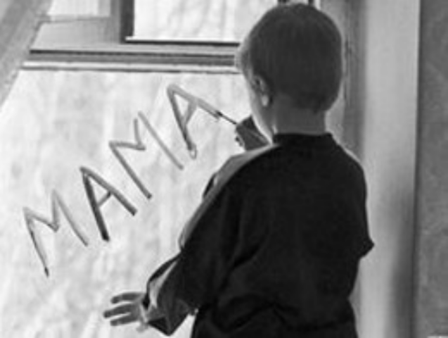 Почему дети-сироты попадают в семьи к убийцам?
