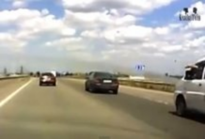 Украинцев задерживают, потому что их "новенькие" авто краденые и в розыске