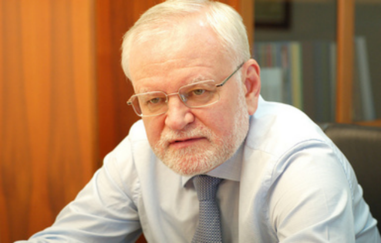 По разбитым дорогам украинцы будут ездить еще минимум 10 лет