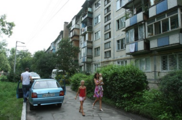 Власть взялась за снос хрущевок. Людей обязаны отселить в равноценное жилье в том же микрорайоне