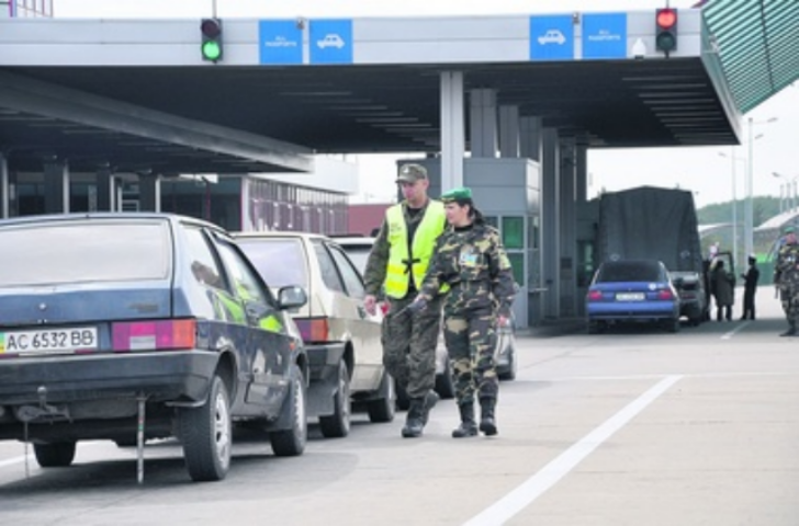 Почему у украинцев массово конфискуют нерастаможенные авто
