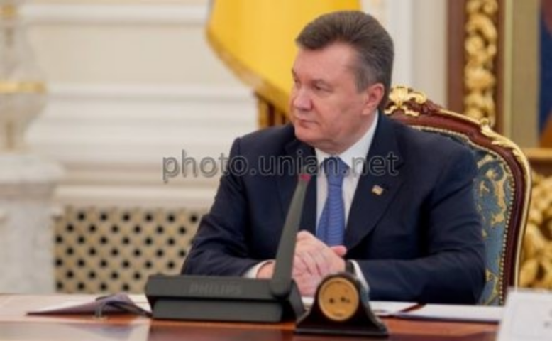 Янукович предлагает отменить часть разрешений в предпринимательской деятельности