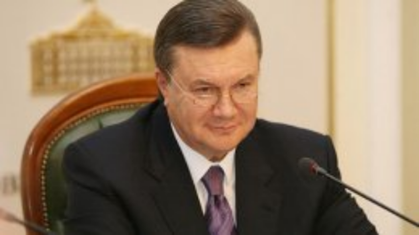 Янукович поручил СНБО разобраться, кто и за чей счет живет на госдачах