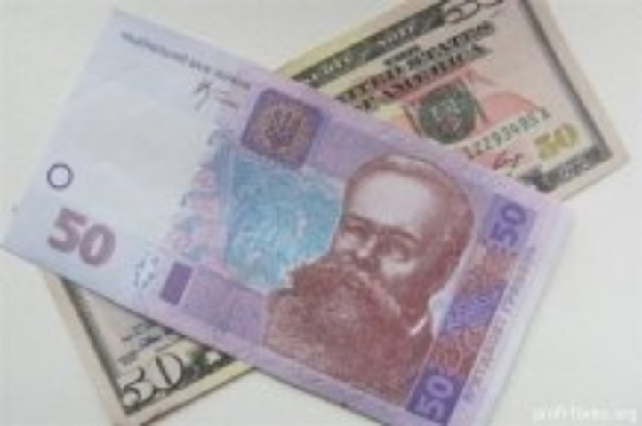 Украинский бизнес все больше рекламирует услуги и товары в гривне